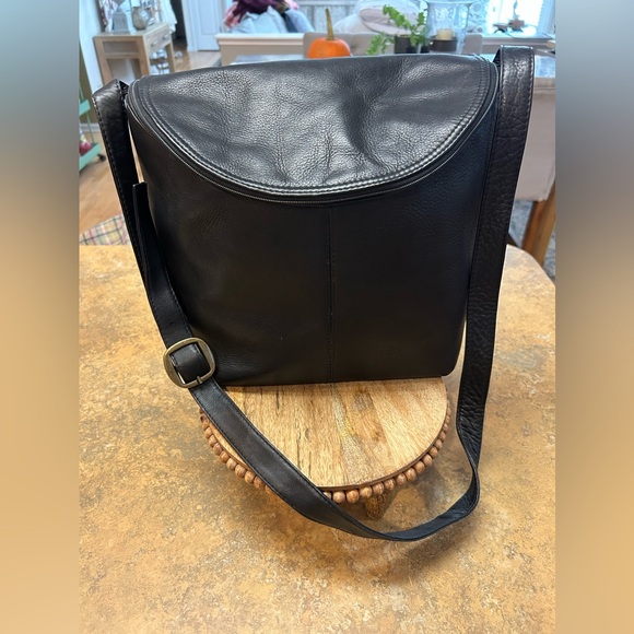 HOBO Vintage Black Leather Crossbody Bag - Picture 1 of 12